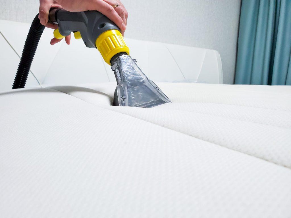 Mobiele Meubelstomerij schoon matras reiniging- Laat uw meubels snel, effectief, voordelig en op locatie reinigen!